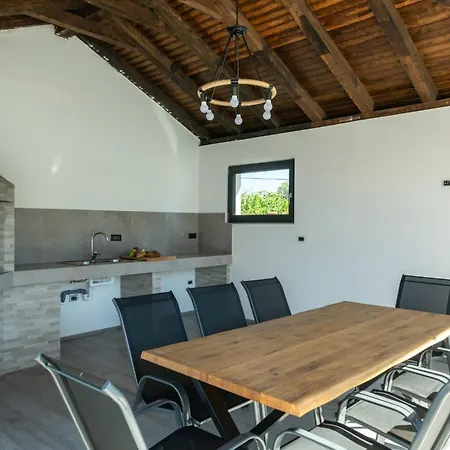 Speranza By Interhome *