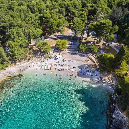 Speranza By Interhome * Пула