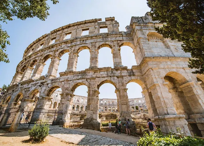 Vakantiehuis Speranza By Interhome Pula