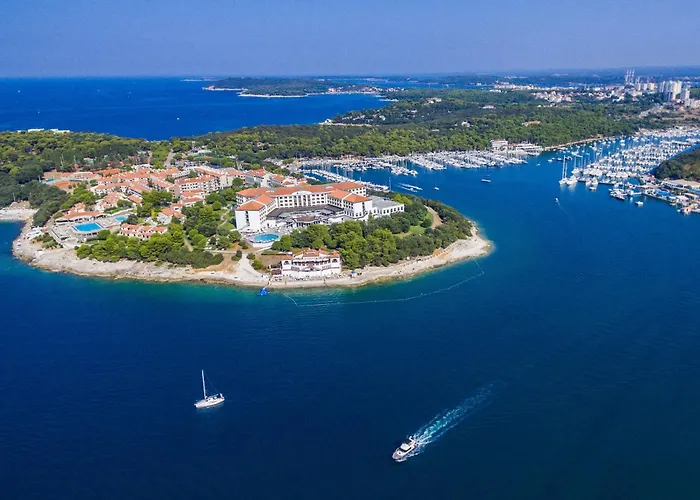 Speranza By Interhome * Pula